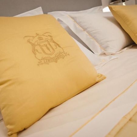 Acropolis Luxury Apartment With Balcony Афины Экстерьер фото