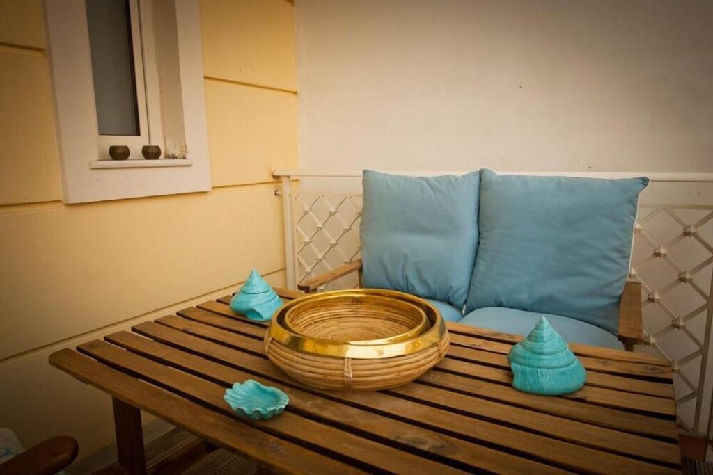 Acropolis Luxury Apartment With Balcony Афины Экстерьер фото